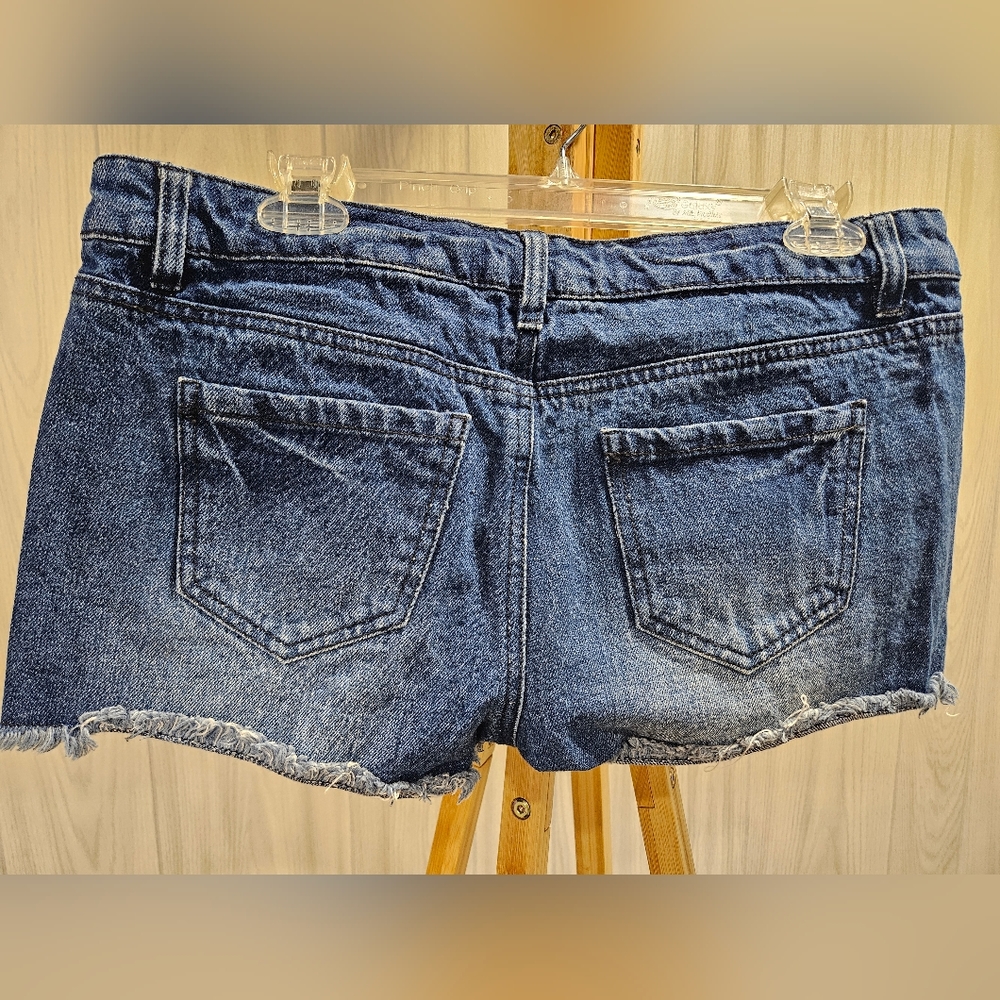 Material girl shorts - Picture 2 of 5